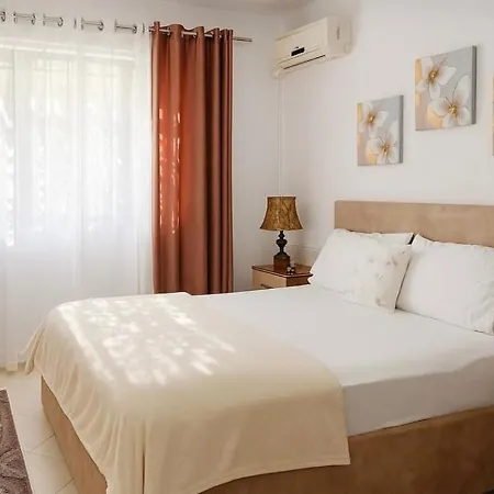 Crystal Comfort Stylish Spotless Apartmán *